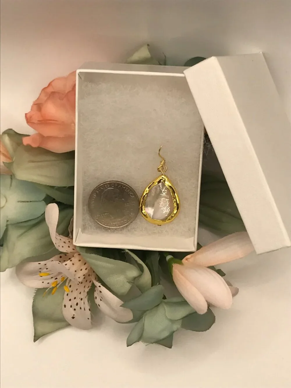 Pearl Shell Teardrop Gold Plated with 316 stainless Hypoallergenic Hooks NEW